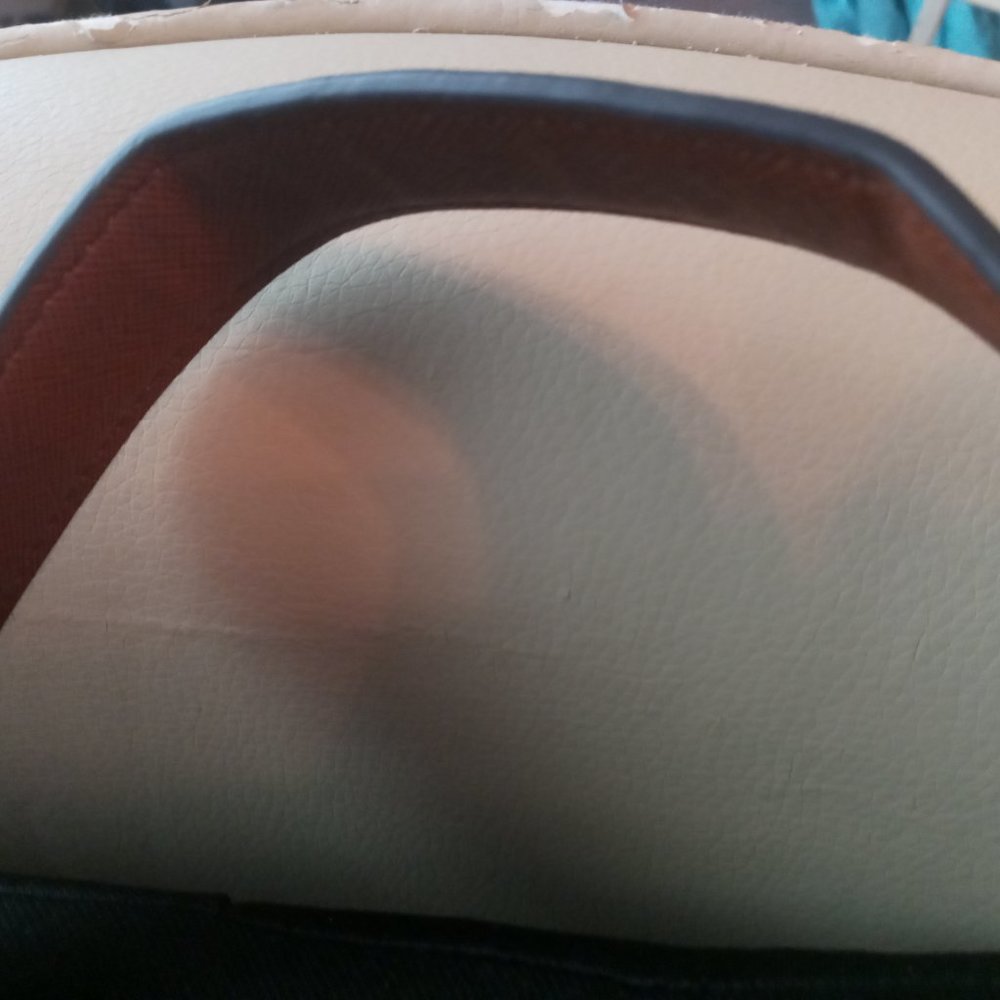 Purse - Picture 3 of 3